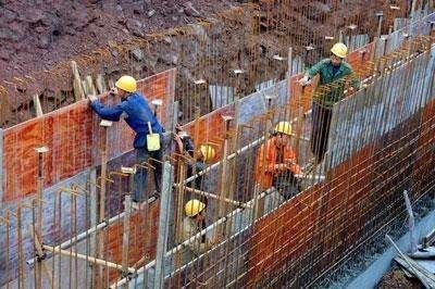 安福縣月薪4500+成為建筑行業(yè)常態(tài)，財(cái)經(jīng)視角下的建筑工程勞務(wù)分包市場